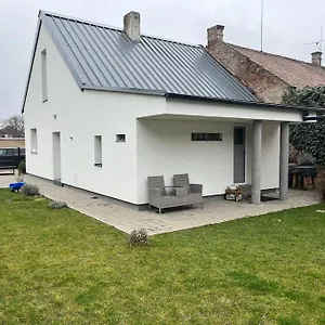  Vila Cely Dum + Zahrada