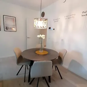 https://osea-appartement-mariakerke-dichtbij-zee-en-strand.hotelsghent.com